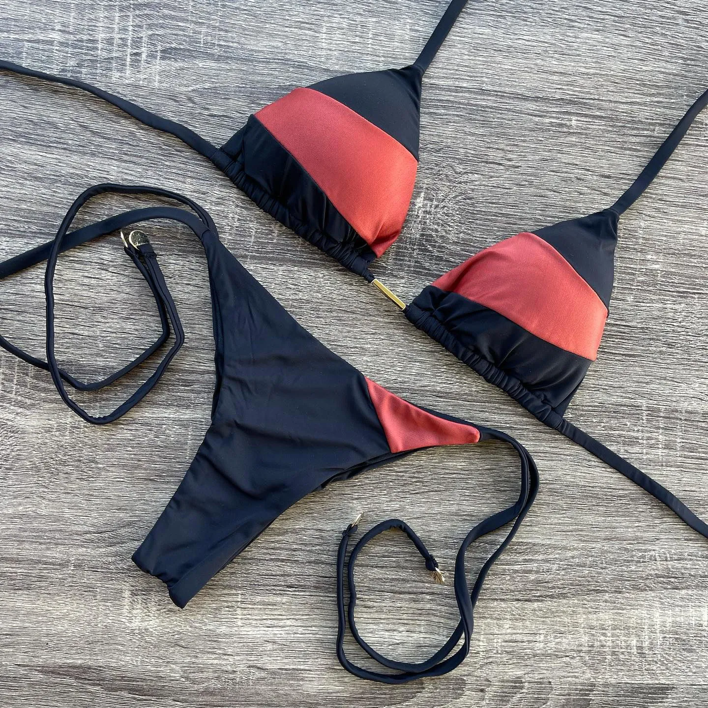 Fashionable Contrast color Print Sexy Split Bikini